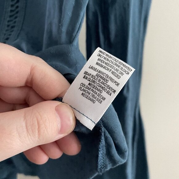 Tracy Evans Limited Wmn XS Blue Embroidered Tie/Button Front L/Sleeve Blouse NWT - Picture 11 of 12